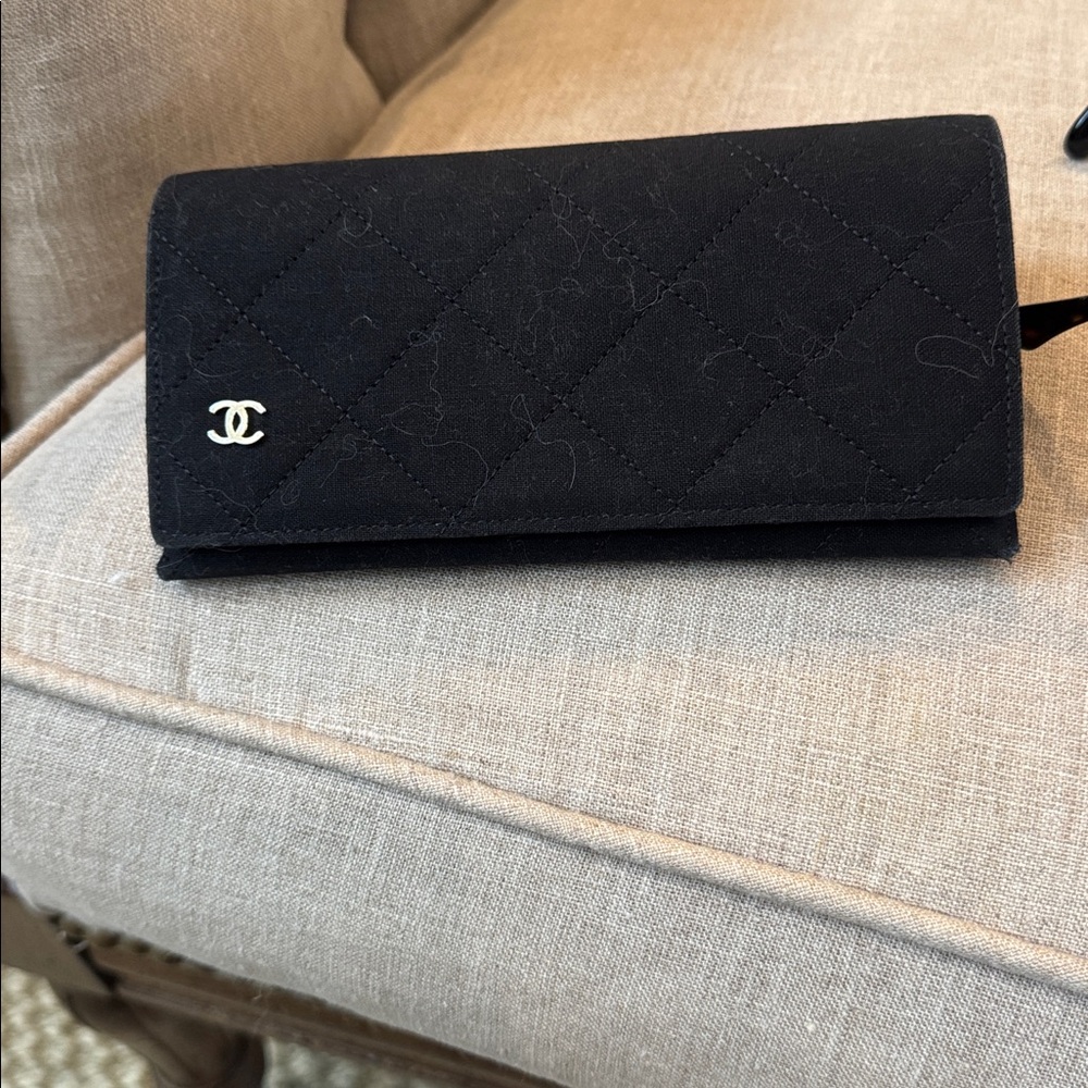 CHANEL Tortoise Shell Sunglasses - Picture 4 of 6